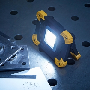 10W LED Akku Baustrahler dimmbar 1100 Lumen IP54 mit Powerbankfunktion